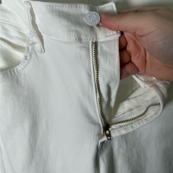Mother The Kick It Jeans in Fairest of Them All 27 - Picture 6 of 12